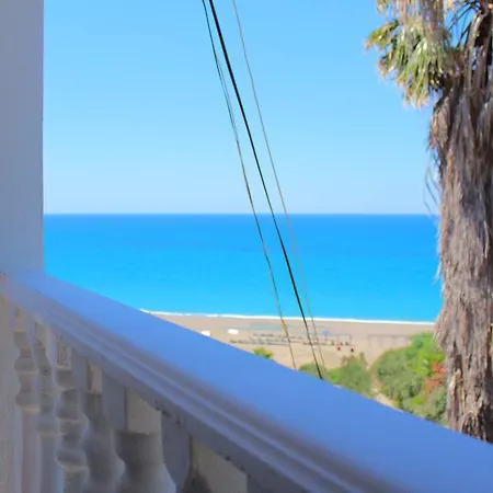 Motel Schoenberg Kızılot