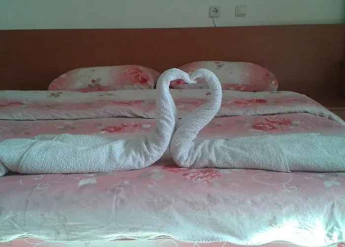 בית אירוח Schonberg