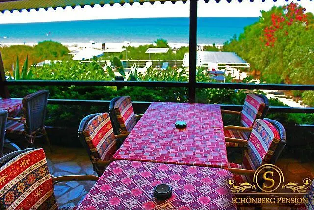 בית אירוח Schonberg *