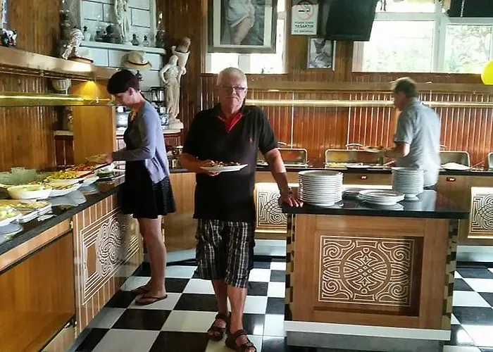 בית אירוח Schonberg